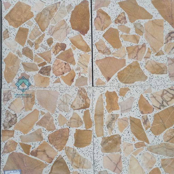 تصویر نمونه خرید موزاییک لاشه عسلی سنگ درشت به صورت چهارتایی در کنار هم بر روی پالت